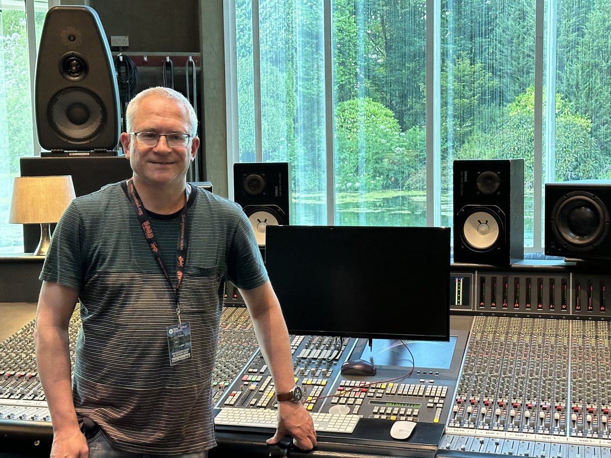 pcwilliams's tweet photo. Reflecting on an incredible, inspiring, creative weekend taking part in #ProducerCamp at @RealWorldStudio. Thank you to all the producers, engineers and musicians for sharing your talent, your patience and your kindness. #RealWorldStudios https://t.co/v3TutlmYpE