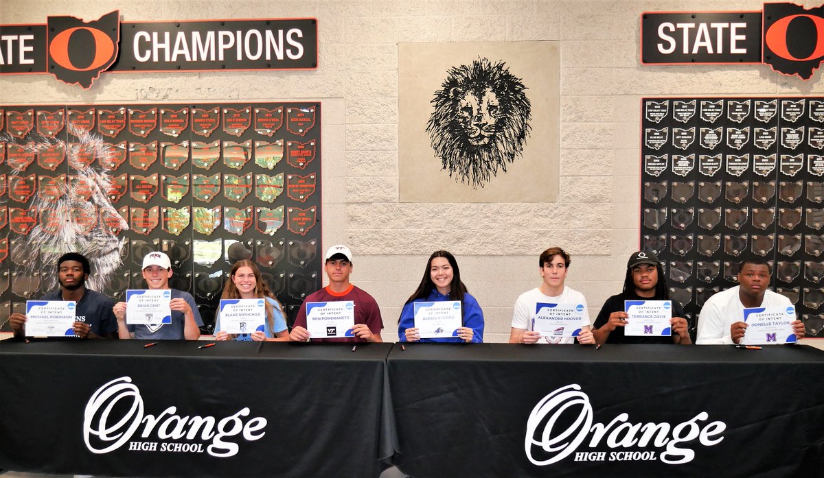 Orange_Schools's tweet photo. Congratulations to the OHS Student-Athletes who officially made the commitment to compete in their respective sports at their college of choice. We are proud you all are Orange...and congratulations and good luck as you compete at the college level! #StrongerTogether https://t.co/5BaoGciusq