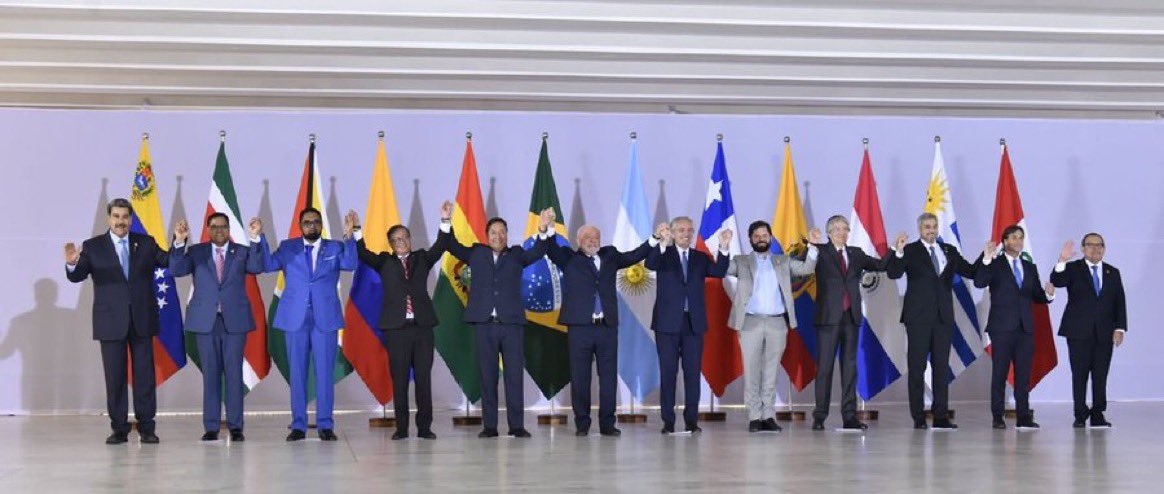 JUANDIAZYARACUY's tweet photo. Geopolítica: 

Al Presidente .@NicolasMaduro le tomó solo 4 años de aguante, estrategia y buena lectura del cuadro político para vencer el aislamiento que nos impusieron.

La derrota real es para la política exterior de EEUU

Venezuela sigue cosechando en tierra arada por Chávez https://t.co/EOlCiWwm1H