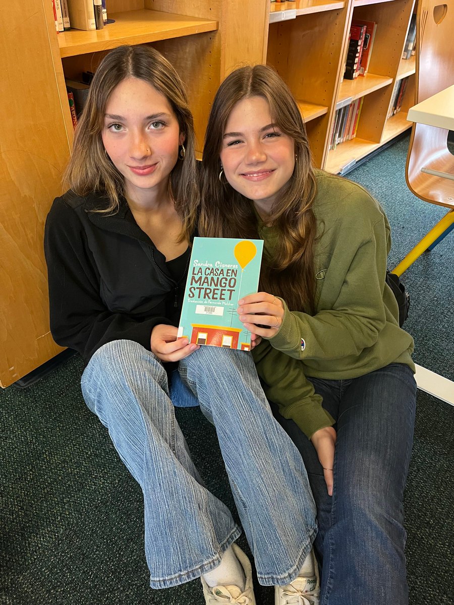 lelyceeSF's tweet photo. Throughout May, our students took part in numerous workshops to celebrate Language Month (Mai des Langues). The LFSF is proud to encourage students to develop their love of languages and their international outlook 🌎🤩
#LFSFcommunity #LFSFjadore #WeareLFSF https://t.co/CmbqFVZip9