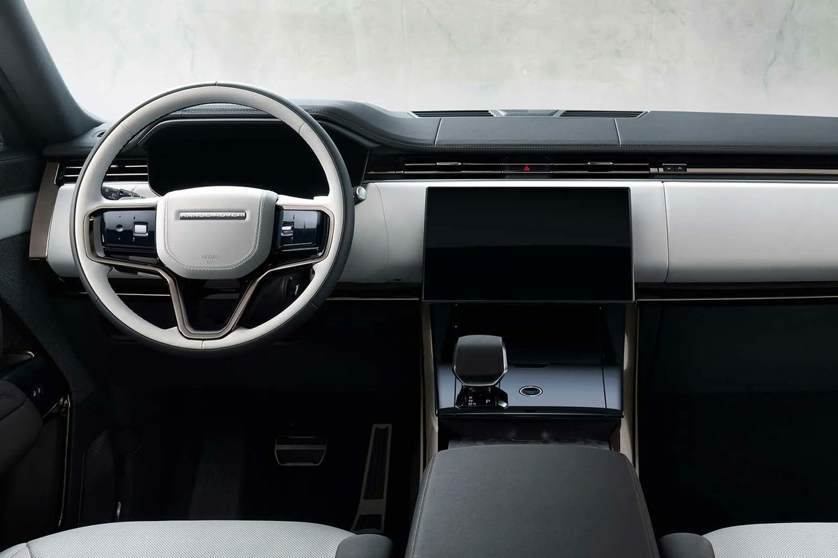 autocar's tweet photo. The new Range Rover Sport SV has just been unveiled as a 626bhp mild-hybrid super-SUV and is the most powerful production Range Rover ever https://t.co/xAqVmQ7noi https://t.co/Q6DNFQHBMR