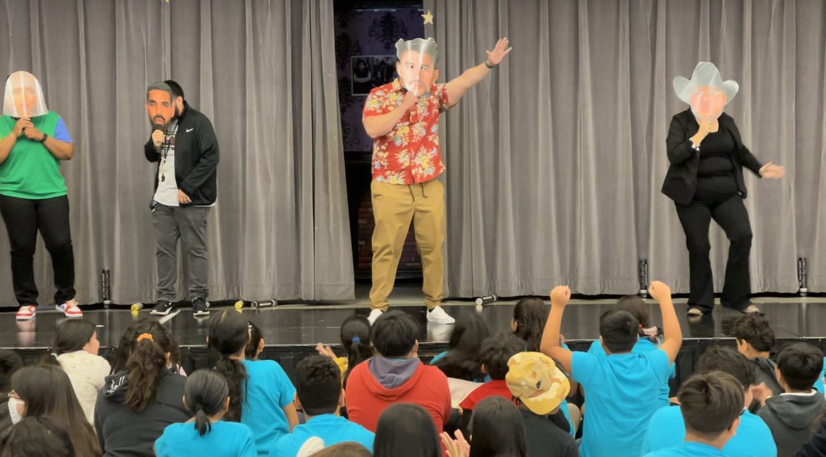 Angela Villarreal tweet media