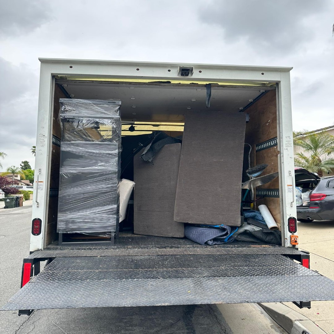 The Dedicated Donator is full. Time to donate! #today #resupply #goodwill #haulbrosjunk #Haul #furniture #donations #wegotyourback #Brothers #lagunabeach #cotodecaza #california #lagunahills #newportcoast #ranchosantamargarita #irvine #sameday #hoardingcleanup #local #ondemand