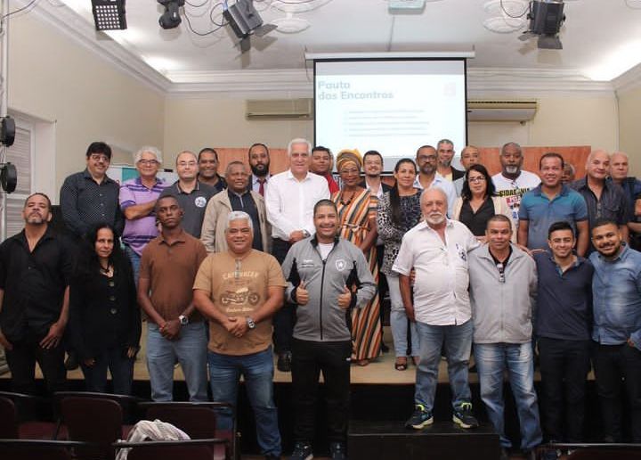 Essa grande família esteve reunida ontem em Nova Iguaçú sob a liderança do nosso querido lider <a href="/Comte_educacao/">Comte Bittencourt</a> 
Reunião de Planejamento Estratégico com as lideranças do partido <a href="/23cidadania/">Cidadania 23</a> na Baixada Fluminense.