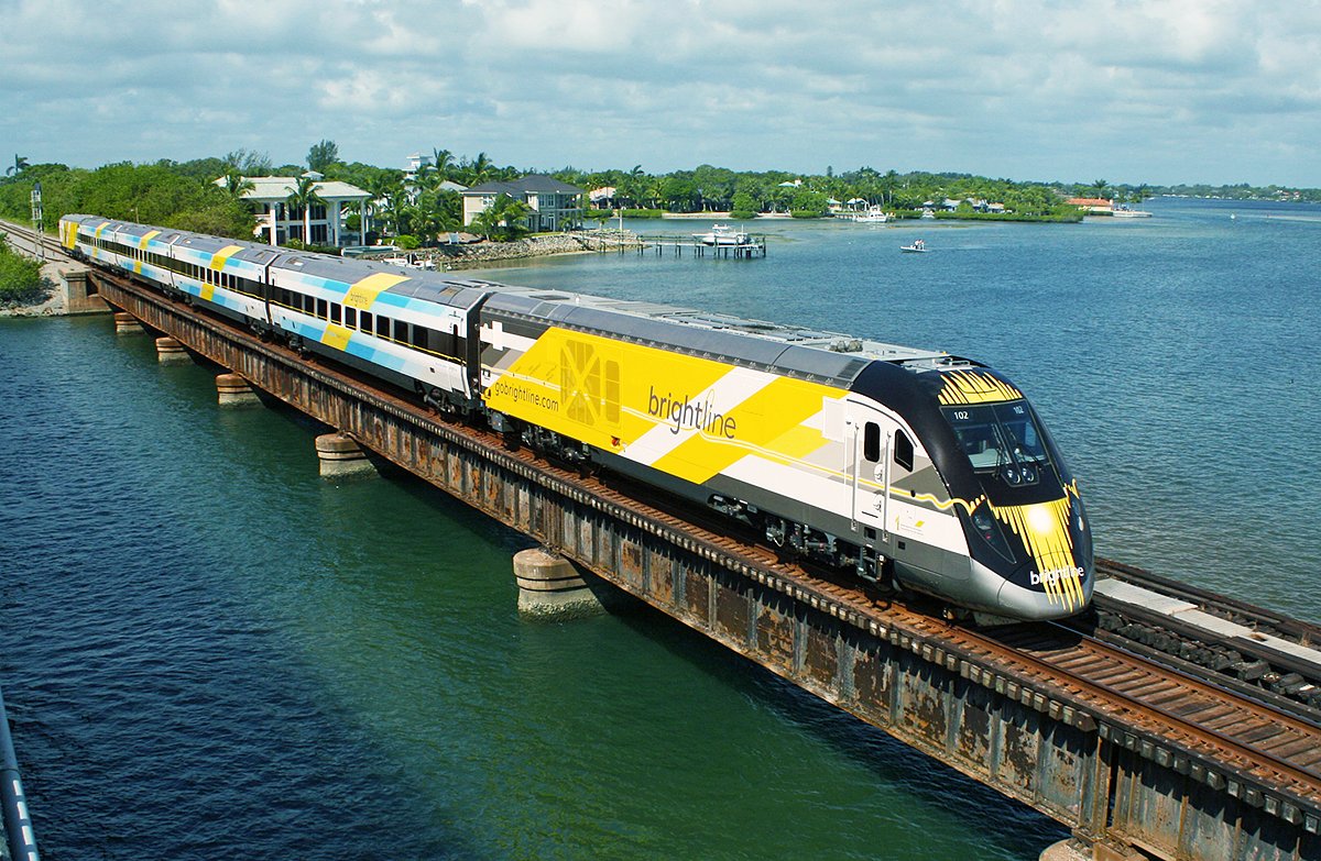 MarlinsRadio's tweet photo. Thanks to @GoBrightline and their continued partnership with the @Marlins.

We're giving away two FREE roundtrip tickets to the new stop in Orlando this coming fall! 

All you have to do is follow @MarlinsRadio and tell us why we should pick you, and we'll pick a winner! https://t.co/c134ardx0O