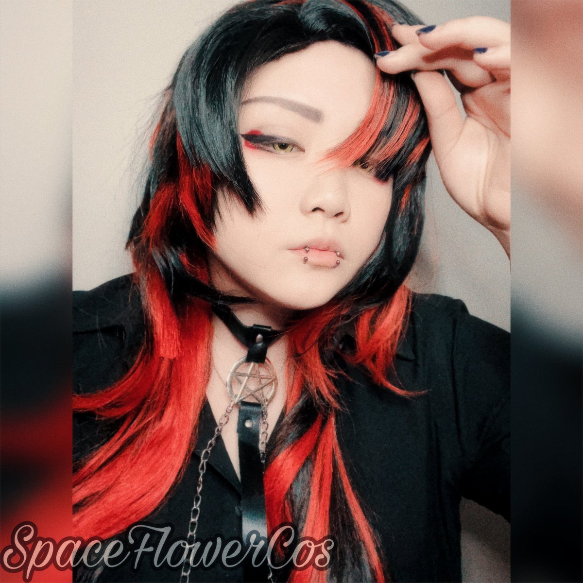 Hoshi_Cosplays's tweet photo. Cosplayed/Costested Mr. Vox Akuma todayyy~❤️✨ (I love you Milordddd~🥺✨) #VoxAkuma #Kindred #Voxakumacosplay #NIJISANJI_EN #Cosplayer #Luxiem https://t.co/Dr4HGxkJcB