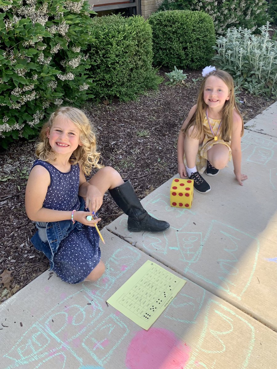 K3withMrsB's tweet photo. Kinder and 1st teamed up for an amazing buddy event this morning! @primarykari @karaaloisio37 @MrsPeterson_1st @carrie_tracey1 @LFosterreads @LOlsonELL know how to get everyone together for learning and fun these last few days! (Peep the Roll &amp; Read… @UFLiteracy) @115bgs https://t.co/E6hj5J8MQS
