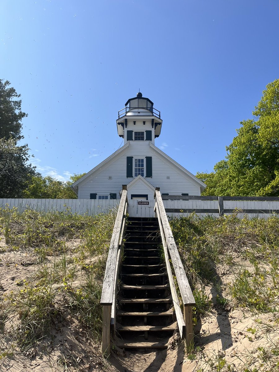 keel_mrs's tweet photo. Tourist in my own state this morning 🌺🌸🌼 @PureMichigan https://t.co/se3jVUcm0k