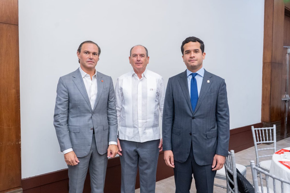 juantomasdiazi's tweet photo. Hoy lanzamos nuevo proyecto de proteccion de niñas y mujeres frente  la trata y la explotacion sexual comercial con el apoyo de @aecidrd gracias al Embajador de España @embajadaESenRD por las palabras de apertura a @mayreniscorniel @olgadinall @bennymetz @dannybiran @omarLfernandez @politurrd @rafaelpazRD por acompañarnos
