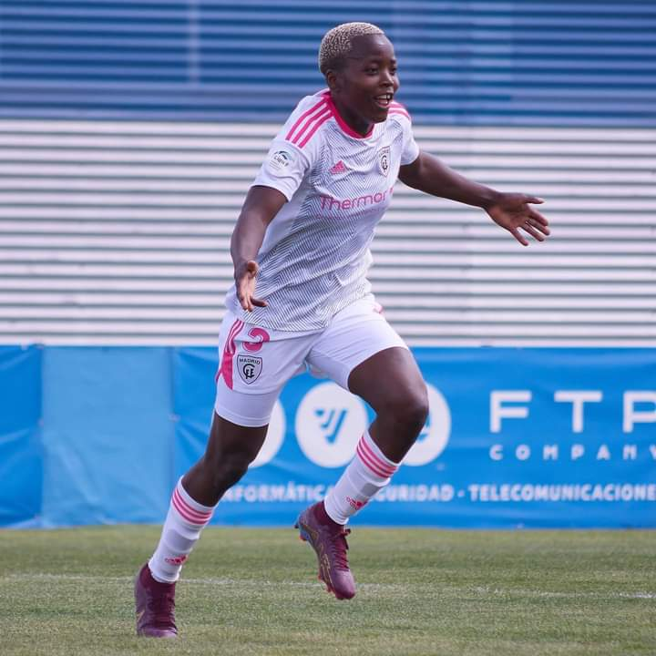 tru_zona's tweet photo. Zambian player Racheal Kundananji has proven to be a key player in her team's attacking build-up in the Primera División (Spain). She has received 285 progressive passes, which are passes that significantly advance the ball toward the opponent's goal. https://t.co/LMK74ppsZO