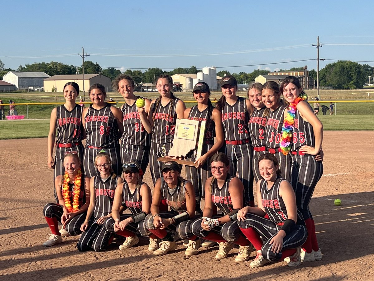 AthleticsHauser's tweet image. 2023 Regional Champions!