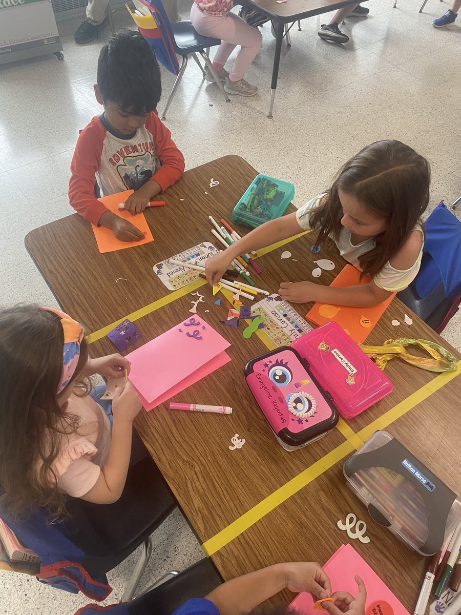 MadeForFifthGrade tweet media
