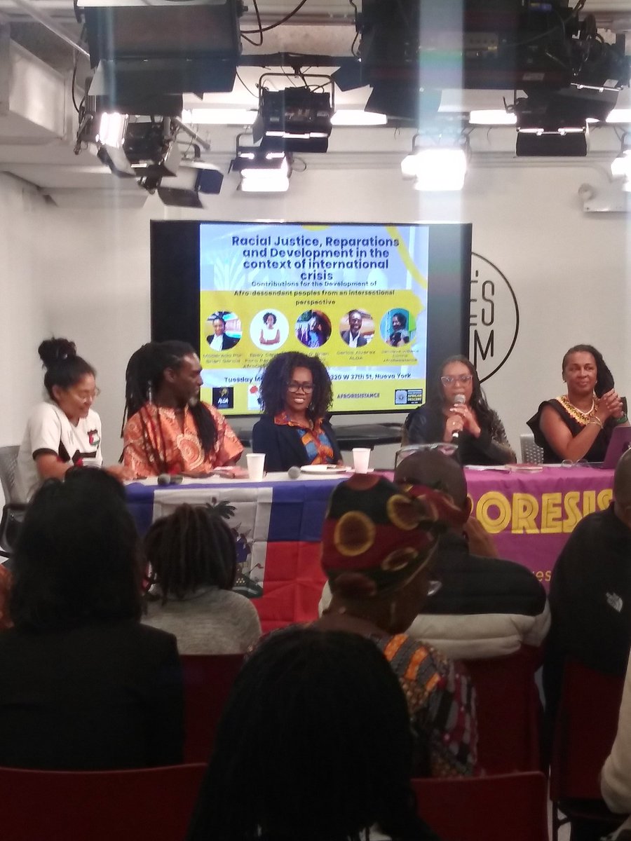 FestivalAfrolat's tweet image. Happening Now @PeoplesForumNYC @ via @afroresistance @charlyxango @epsycampbell  #BlackAllianceforPeace #ALDA #UNpermanentforum #afrodescendants #foropermanente
#afrodescendientes
#Afrolatino
#Afrolatina
#Afrolatinx