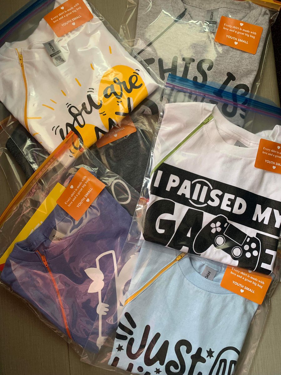 Our Hero Mighty Megan delivered more of our Unzip/Unsnap your Super Power tees yesterday to Windsor paeds. 

Thanks to the incredible Grama Pam for the tireless dedication and love that goes into every shirt. 
#unzipyoursuperpowers
#unsnapyoursuperpowers