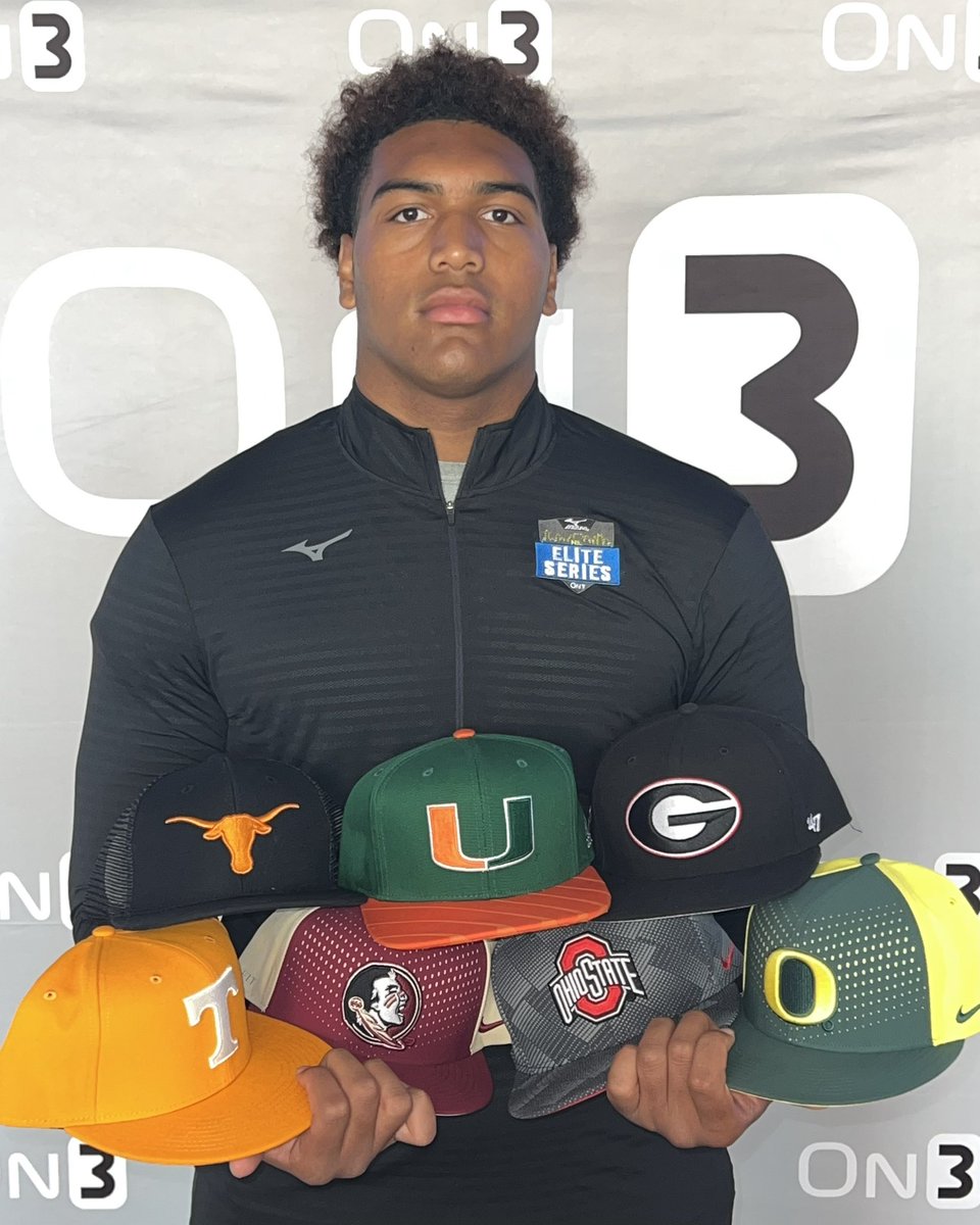 On3 Recruits (@on3recruits) on Twitter photo Brandon Baker, the nation's No. 1 OT, plans to commit this summer and has a small group of schools standing out, he tells <a href="/ChadSimmons_/">ChadSimmons</a> 👀
Read (On3+): on3.com/news/brandon-b… Brandon Baker, the nation's No. 1 OT, plans to commit this summer and has a small group of schools standing out, he tells <a href="/ChadSimmons_/">ChadSimmons</a> 👀
Read (On3+): on3.com/news/brandon-b…