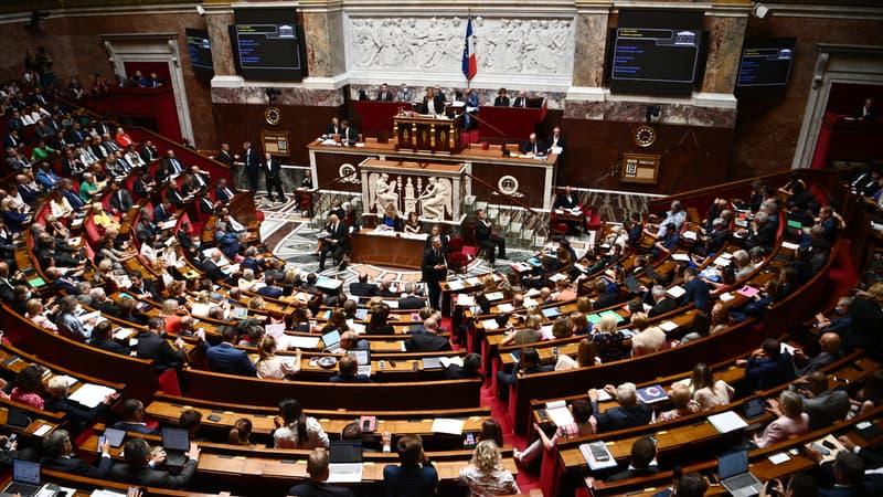 Retraites: une députée LR qui a voté la censure remplacée avant un vote décisif en commission à l'Assemblée
bfmtv.com/politique/parl…