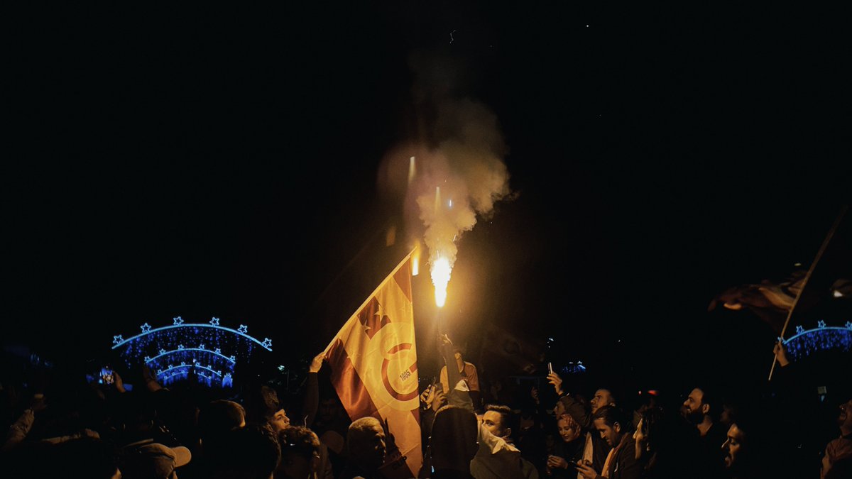 çektiğim fotoğrafa bakın #GalatasaraySK