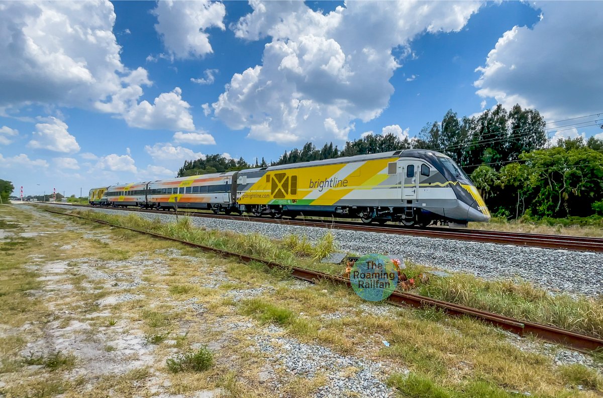 I also include a look at some of the Brightline test trains that were run as part of the cutover as well as work train AFW2.
#OnTrackToOrlando #RideBrighter