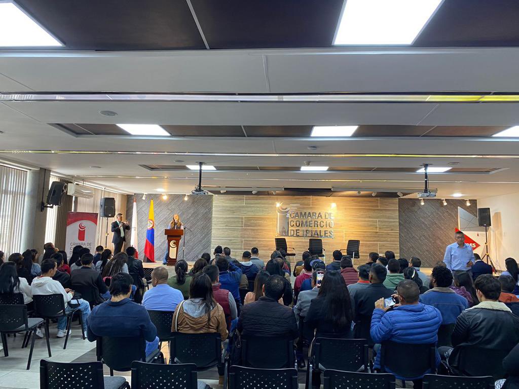 PROCOLOMBIA (@procolombiaco) on Twitter photo ✈️ Así fue nuestra sesión de #Futurexpo Nariño 🇨🇴, espacio en que participaron cerca de 100 empresarios y nuestra VP de exportaciones <a href="/JulianaVillegas/">Juliana Villegas</a>, una oportunidad para que exportadores del dpto. conozcan herramientas para su proceso de internacionalización 🌎.
Vea más ⬇️ ✈️ Así fue nuestra sesión de #Futurexpo Nariño 🇨🇴, espacio en que participaron cerca de 100 empresarios y nuestra VP de exportaciones <a href="/JulianaVillegas/">Juliana Villegas</a>, una oportunidad para que exportadores del dpto. conozcan herramientas para su proceso de internacionalización 🌎.
Vea más ⬇️