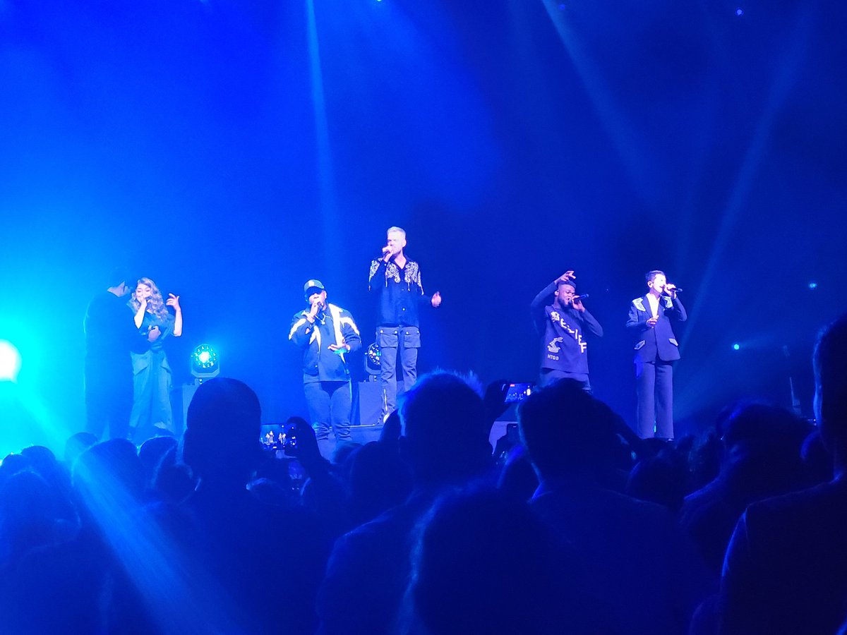 After 6 years of waiting, I finally saw <a href="/PTXofficial/">Pentatonix</a> !! And it was incredible 🥰🥰 <a href="/sallepleyel/">Salle Pleyel</a>