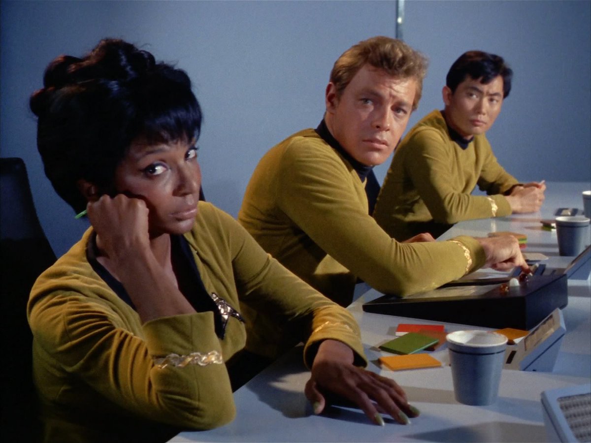 Uhura has had enough of this meeting!  #allstartrek