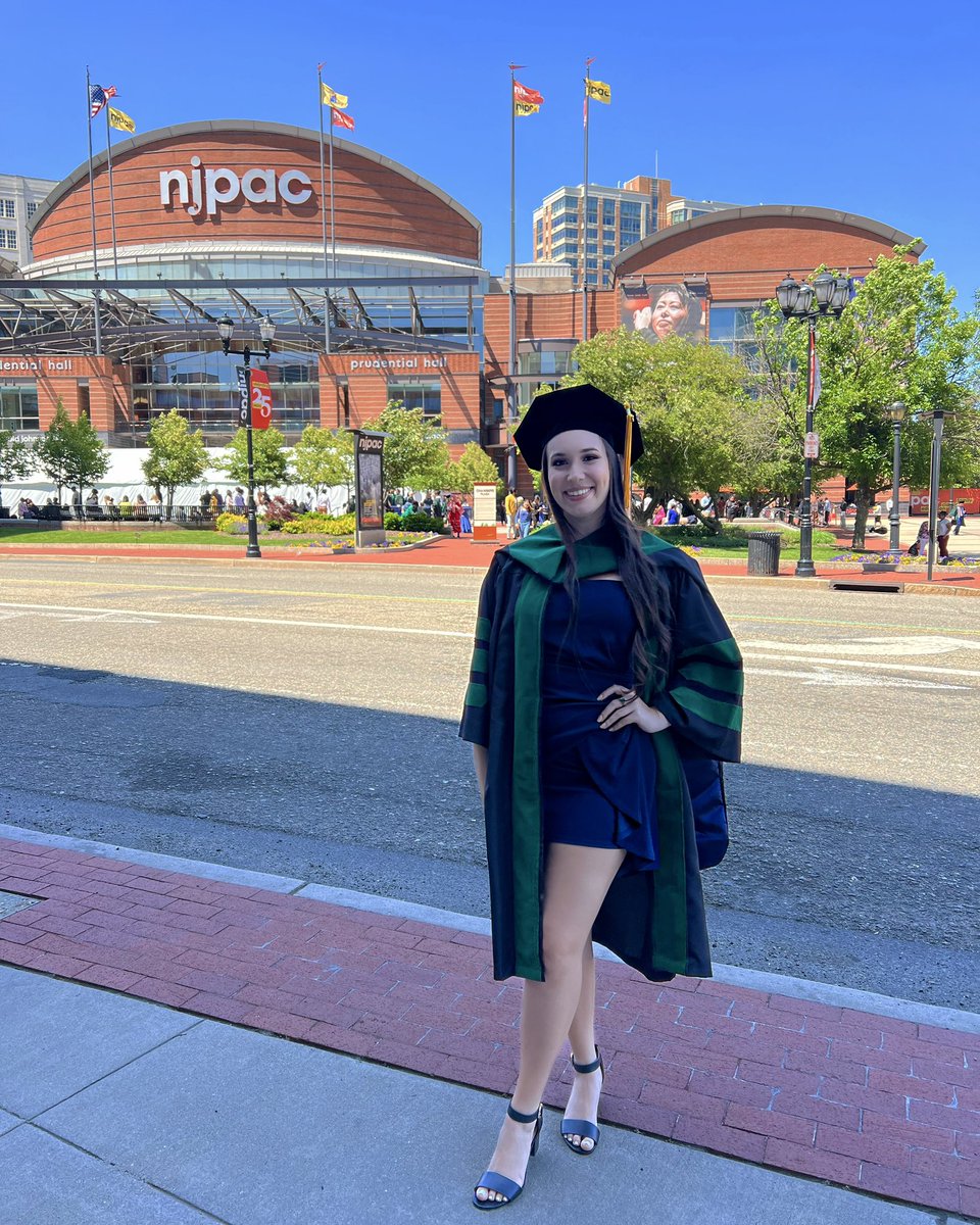 irisrosegonz's tweet photo. Officially Dr. Iris Rosello Gonzalez⚕️Dreams do come true, I received my Doctor of Medicine with Cum Laude! ♡︎ I’m very grateful to my family for always being there for me & helping me accomplish my dream of becoming a Physician ◡̈ #MedTwitter #Classof2023 #EMBound #MDGrad https://t.co/FBU2h26w0T