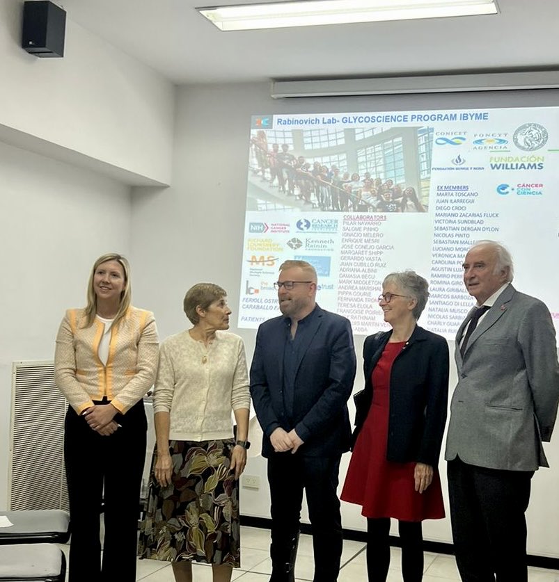 Thanks Dra Janet Rossant, Sommer Wedlock and Dr José Belizán for visiting our lab . It was a great pleasure sharing with you our work. ⁦@GairdnerFoundation