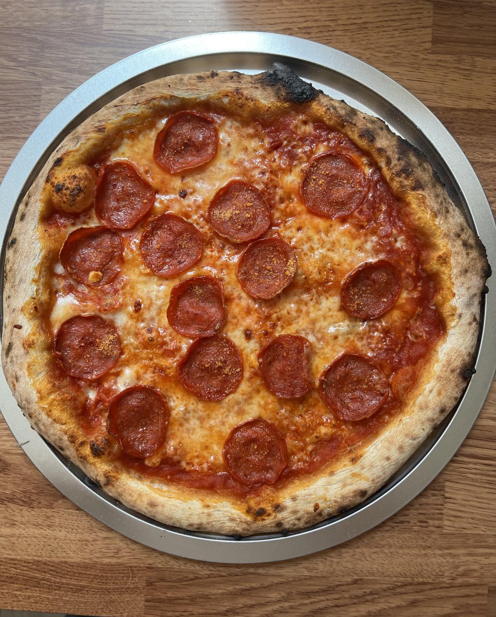 Pizza Pics Bot 🍕📷 tweet media