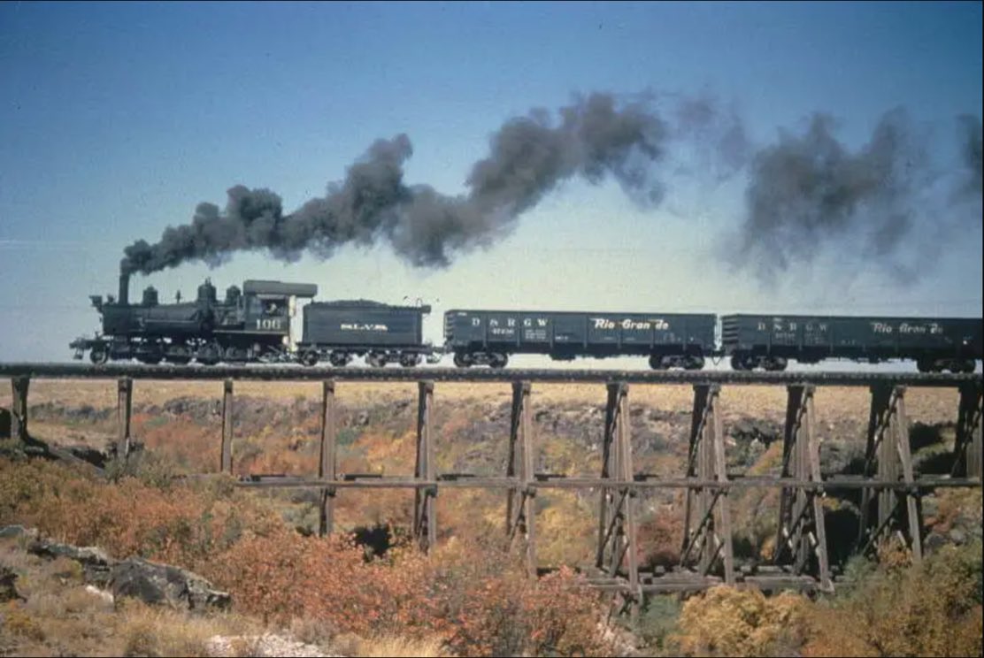 ￼
“While train traffic in the SLV is now mostly for tourists, Luther Bean reminds us of the days when “the Valley was covered from east to west and north to south with railroads.”

crestoneeagle.org/50809-2

#coloradohistory #slv #sanluisvalley #trains