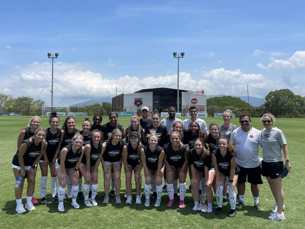 Stevenson W. Soccer tweet media