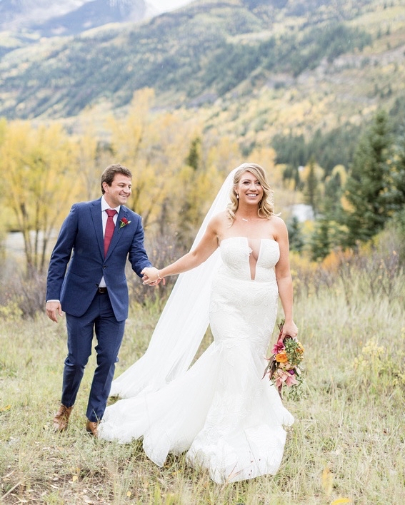 I know it’s only spring, but I’m already excited for fall! 🍂

Shot with @maryanncraddockphotography

 #ariananicolephoto #travel #travelphotographer #destinationweddingphotographer #destinationwedding #travelmore #worryless #gettingmarried #engaged #letsgetmarried #ColoradoPhoto