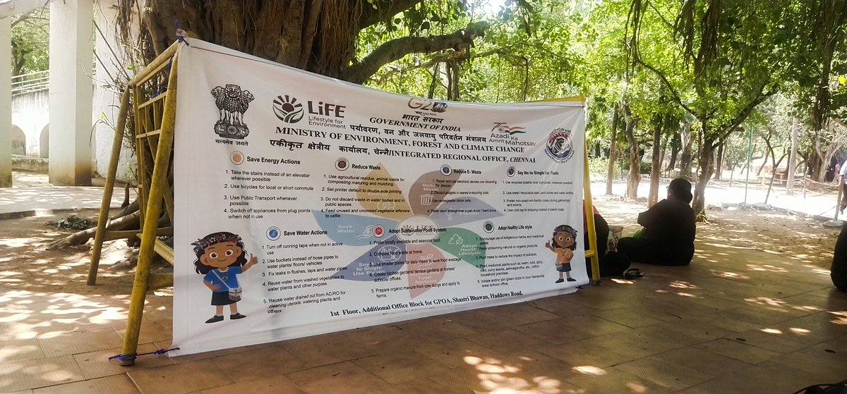 Displaying the banner to the children and public who visited the  Guindy Children’s Park, during the    program creates the #ChooseLiFE awareness #MissionLiFE   on 27.05.2023