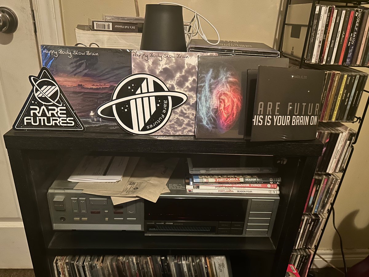 DallierIan's tweet photo. @RareFutures, Thankyou! Recent mail was great! (I ordered Dreams Of Water and This Is your Brain and got a bunch of extras! That’s super nice Thankyou) Also Facing New York is incredible! https://t.co/1zk1YISYra
