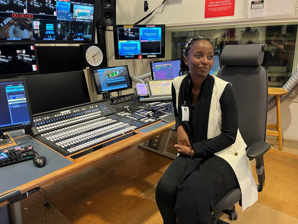Claudine Uwamahoro, a Masters in International Relations and Diplomacy student at MKU Rwanda during a visit to TV4 studios in Sweden. She is in the country for the 'Stockholm Internet Forum 2023', which ends today. #SIF23 #MountKigaliUniversity