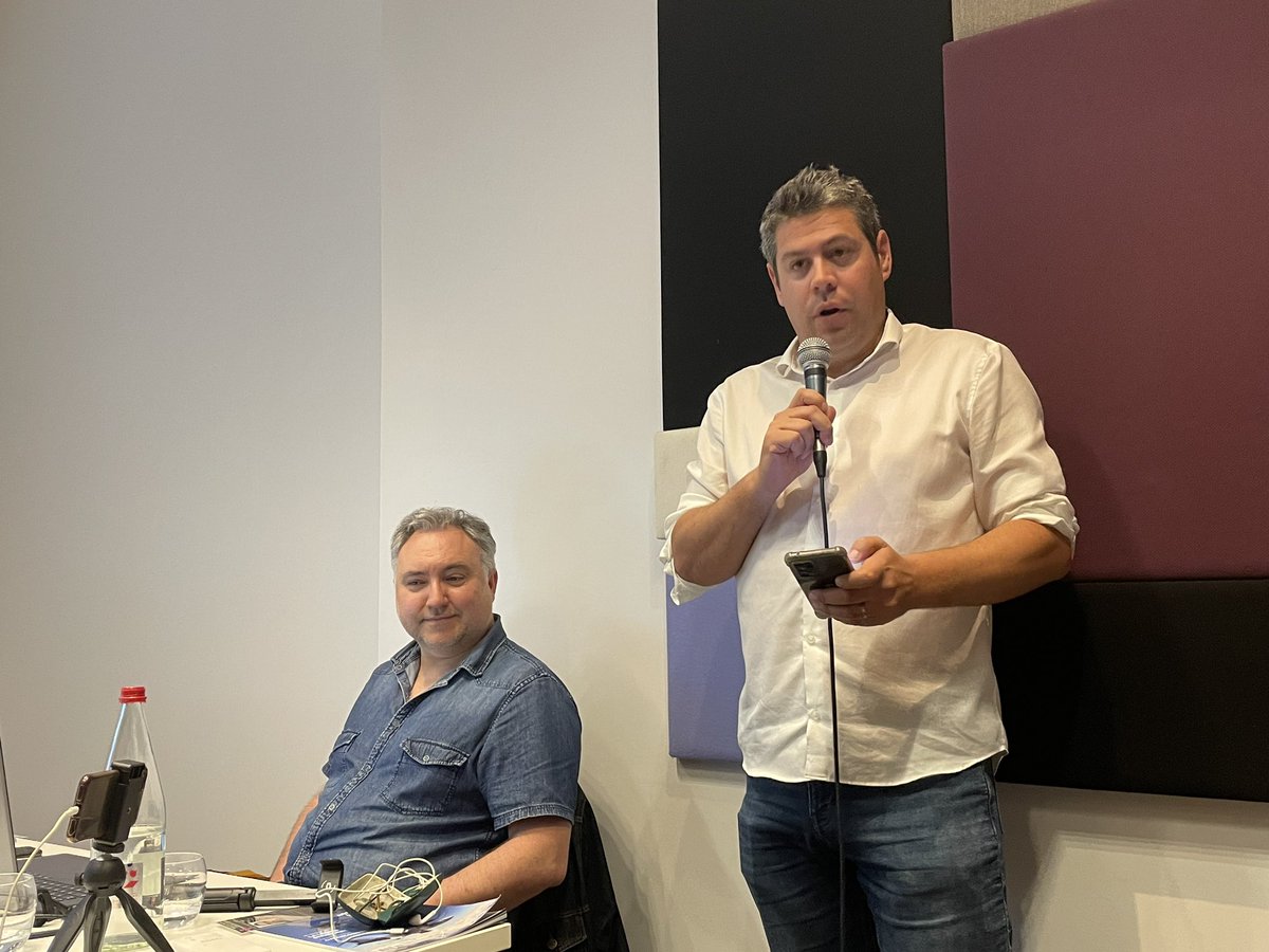 Le journaliste toulousain <a href="/fredmarie31/">Fred Marie</a> revient du front en #Ukraine. 
Retour en images lors d’une soirée exceptionnelle de l’<a href="/ajtmipy/">AJT</a> où étaient également invités les journalistes afghans <a href="/HarisJamalzada/">Haris Jamalzada</a> et <a href="/FaqeriAB/">AbdulAhad</a> .