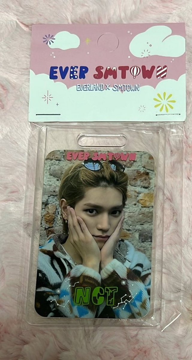 howpoca's tweet photo. 엔시티 태용 에버랜드 포토 홀더 카드 홀더 양도 받아요 nct taeyong everland photo holder card holder 

포카만 ⭕ / 세트 ⭕

BUY ⭕
SELL ❌

디엠으로 가격을 알려주세요
한국 주소 ⭕ 한국 계좌 ⭕ https://t.co/JUl7FzckNp