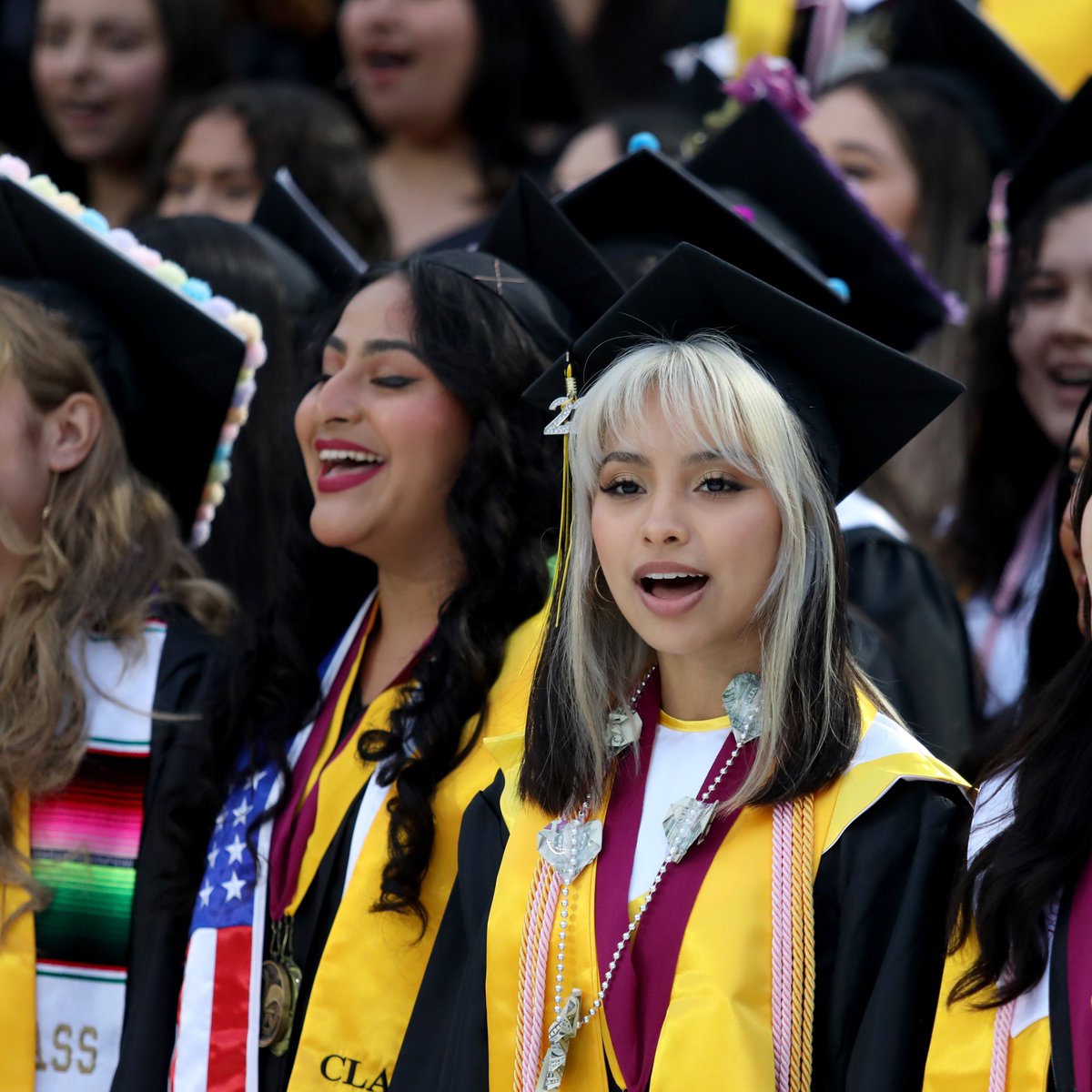 SantaAnaUSD's tweet photo. π Congratulations, Godinez Fundamental High School Class of 2023! Your hard work and dedication have paid off. We're proud of your achievements and excited to see what the future holds for you. Check out some pics from Tuesday's ceremony. ππ #WeAreSAUSD #ThinkGodinez #SAUSD https://t.co/NoxtkAfkOQ