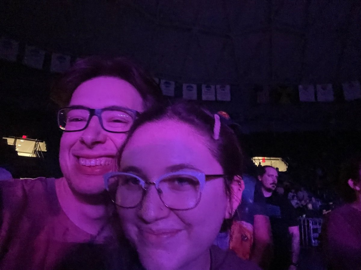 Awsth2421's tweet photo. Happy anniversary to lichally the best woman around. Brings me so much love 🩵 https://t.co/7UnvK6VT7t