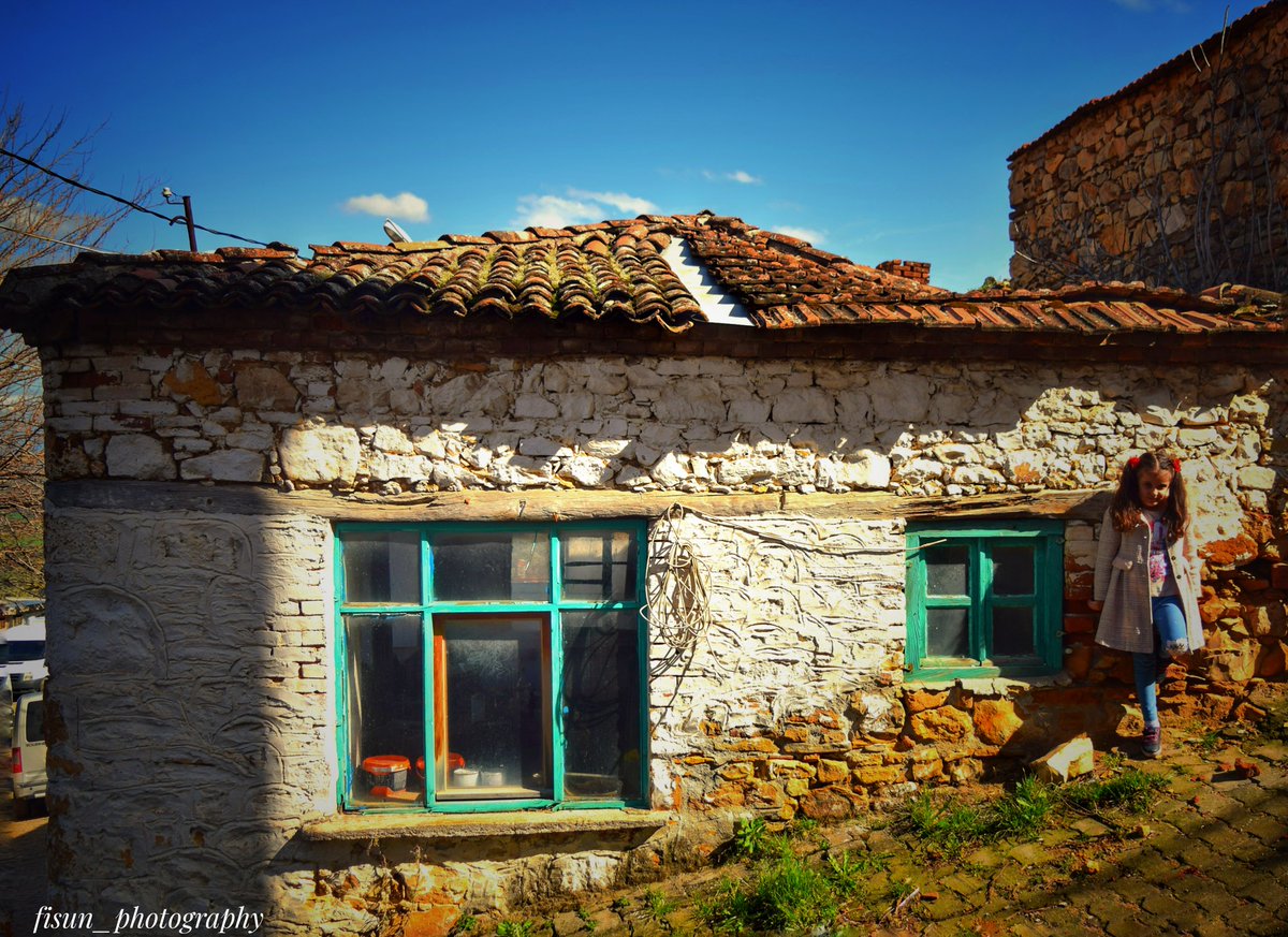 fisunphotograp1's tweet photo. #aegeanvillages #photography #artphotography #textureph #nikon https://t.co/K6h6QOd7TY
