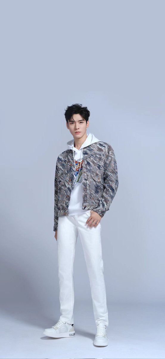 Athena_2U's tweet photo. Beautiful wallpapers given by RARE of their brand's global spokesperson 
#GongJun #龚俊 #SimonGong #กงจวิ้น #공준 #ゴン・ジュン #CungTuấn #ကုန်းကျွင်း #俊味仙 #จวิ้นเว่ยเซียนไทย  #JunWeiXianThailand https://t.co/Y2rkD1GxjR