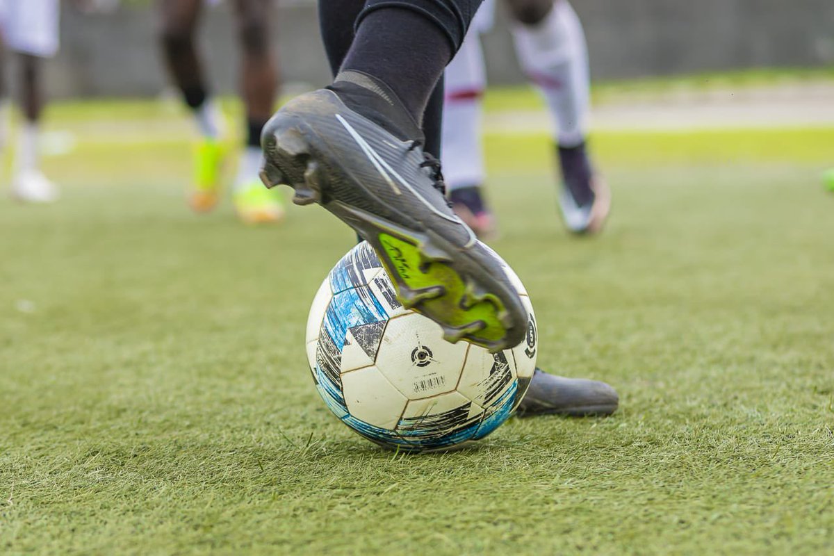 csu_gabon's tweet photo. JOUR DE COMPÉTITION !!!

Nous sommes #mercredi, et chaque mercredi c’est jour de #compétition. Nous avons du #football, du #basket et du #volley au programme du jour. 

Bonne chance à nos jeunes.

@SportGOUVGA 
@gegepog 

#Gabon #Sport #Jeune #Detection https://t.co/kq6jZUSYRP