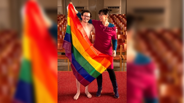 Geloof en homoseksualiteit: “In Voorschoten gaat dat prima samen” #voorschoten -  voorschotensekrant.nl/l/25763