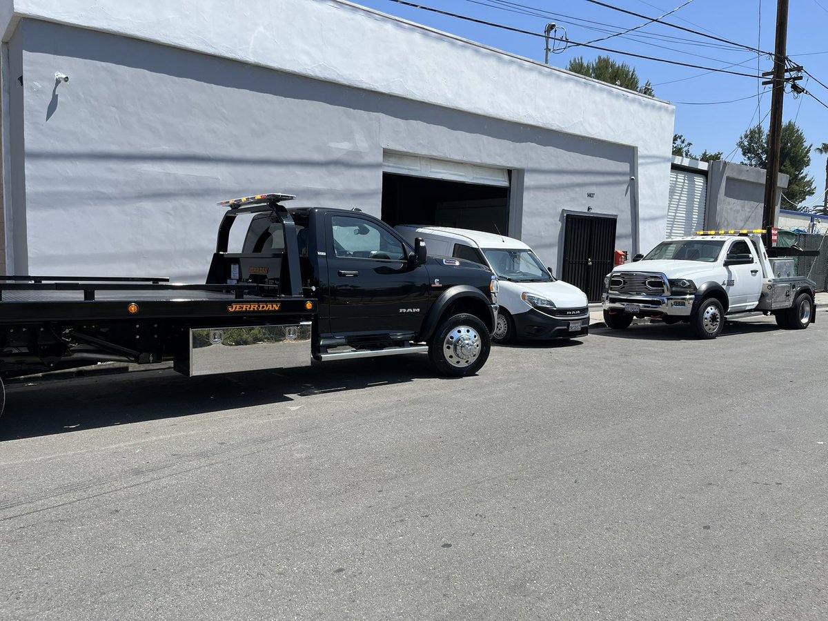 appleroadside's tweet image. 