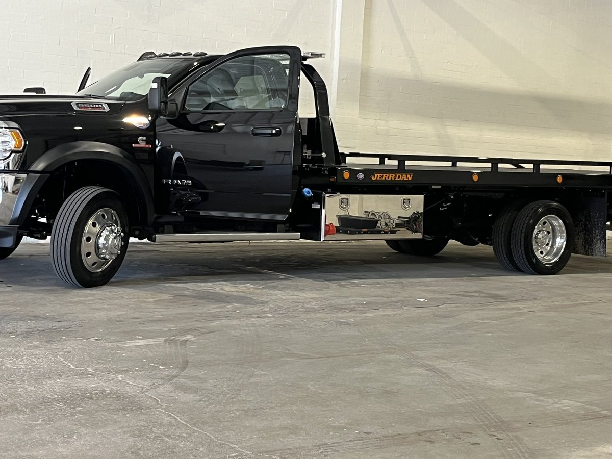 appleroadside's tweet image. 