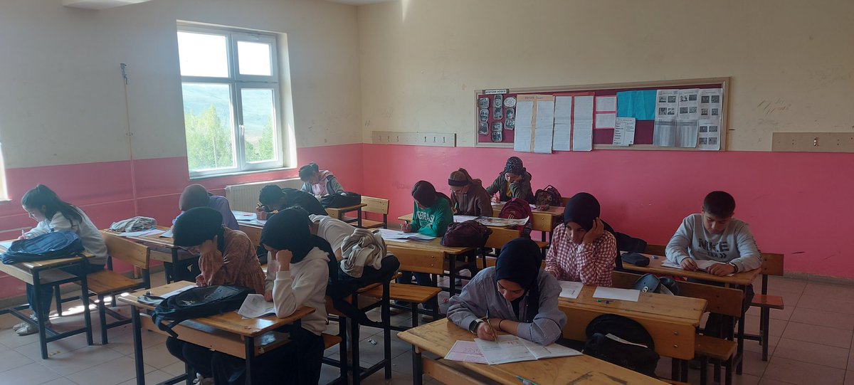 LGS öncesi öğrencilerimize seri deneme sınavları uygulanmaktadır. Tüm öğrencilerimize başarılar dileriz.