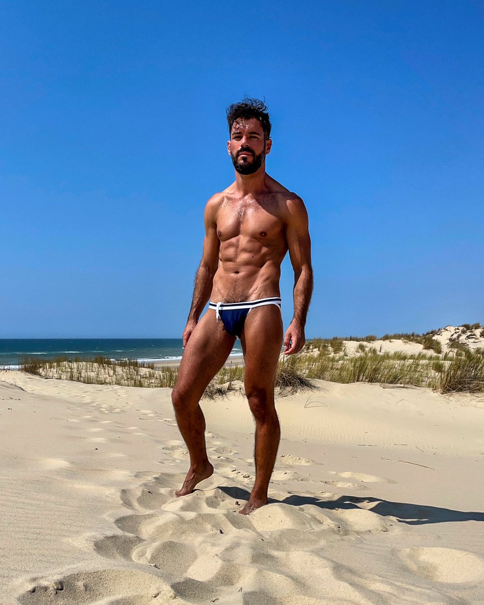 fab__blt's tweet photo. ALMOST SUMMER
#gay #gayfrance #model #male #malemodel #beach #beachday #beachlife #beachvibes https://t.co/uSkM4SNoWW