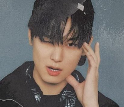 hyunjaesprite's tweet image. my cute little gangsta boy