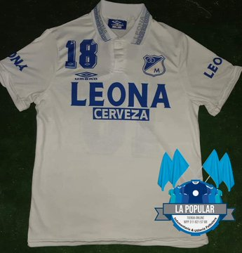 LFutbolera18's tweet photo. Nos quedará una talla S Disponible  #Millonarios1995 copa libertadores
#MIllonarios1995 #CopaLibertadores #18VamosPAraRato #MadeInChircales 
$90.000 pago por Nequi o Daviplata 3228883377 envios a todo el país.  
pago contraentrega UNICAMENTE EN BOGOTÁ https://t.co/lSHUfOG3My