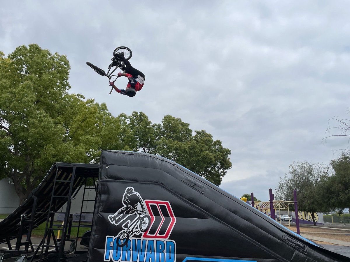UnsworthPrinc's tweet photo. Thank you PTA for the BMX Bike Assembly! It was such a treat for all of us. https://t.co/eeqcehvTZ5