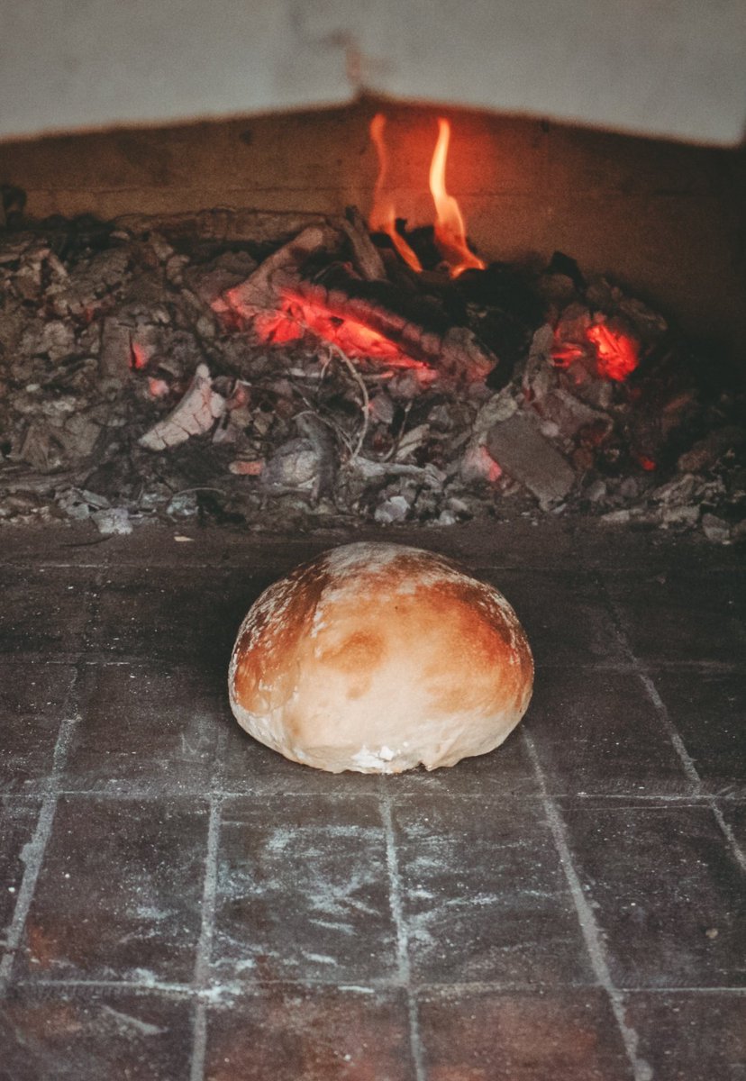 Unbacio_pizza's tweet photo. Ciabatta bread
#bread #unbaciopizza #woodfiredpizza https://t.co/0ELEWq0ORz